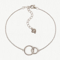 Classic Interlocking Circle Bracelet