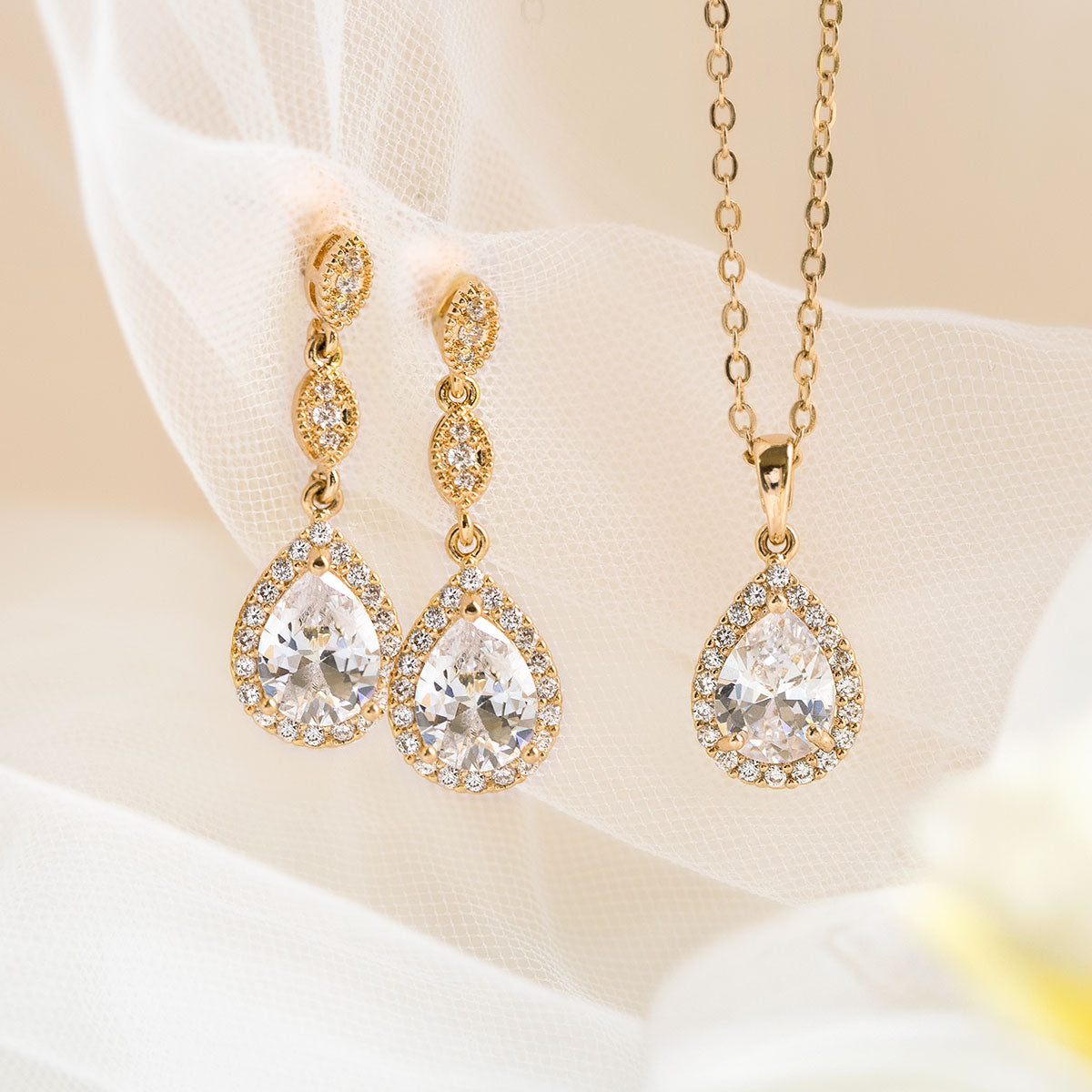 BM Teardrop Drop Earrings Jewelry Set