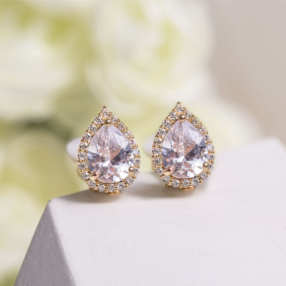 Bridesmaid Teardrop Studs