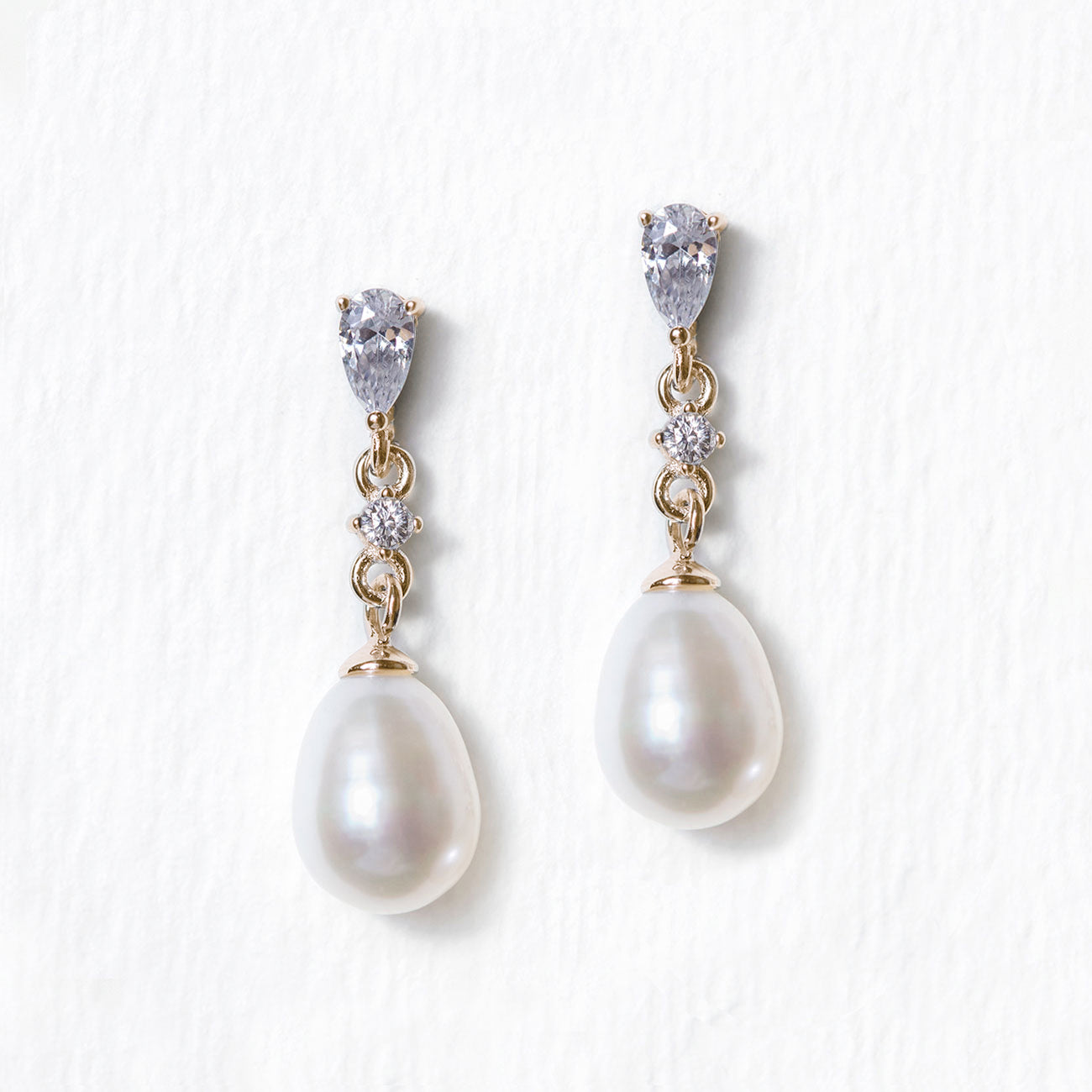 Perla Classic Dainty Drop Earrings