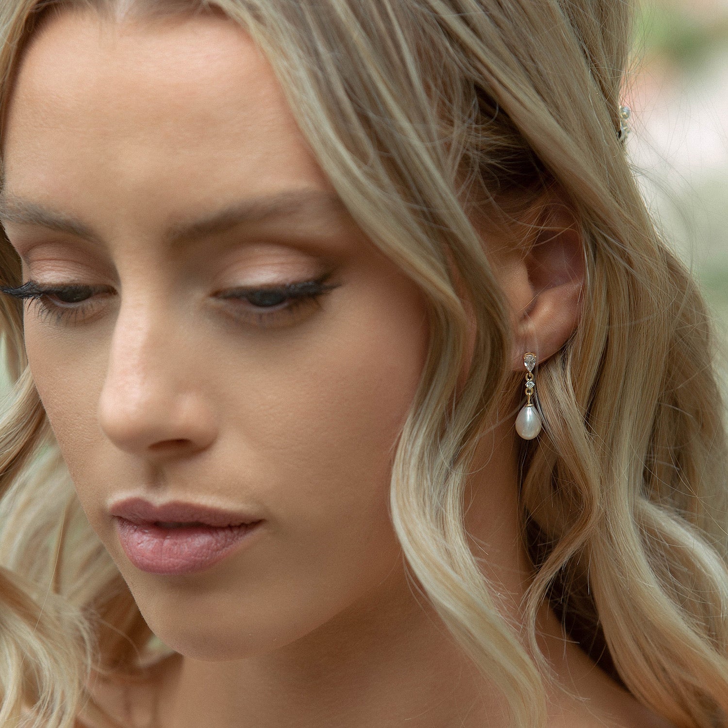 Perla Classic Dainty Drop Earrings