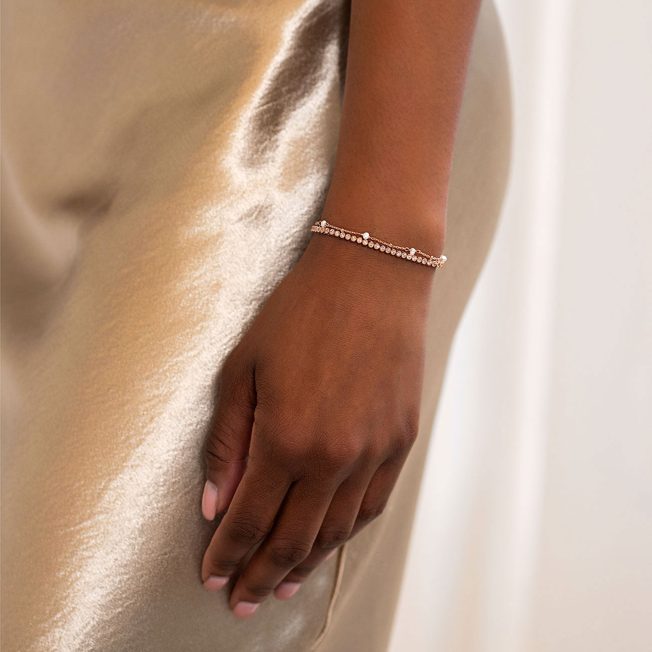 Perla Dainty Bracelet