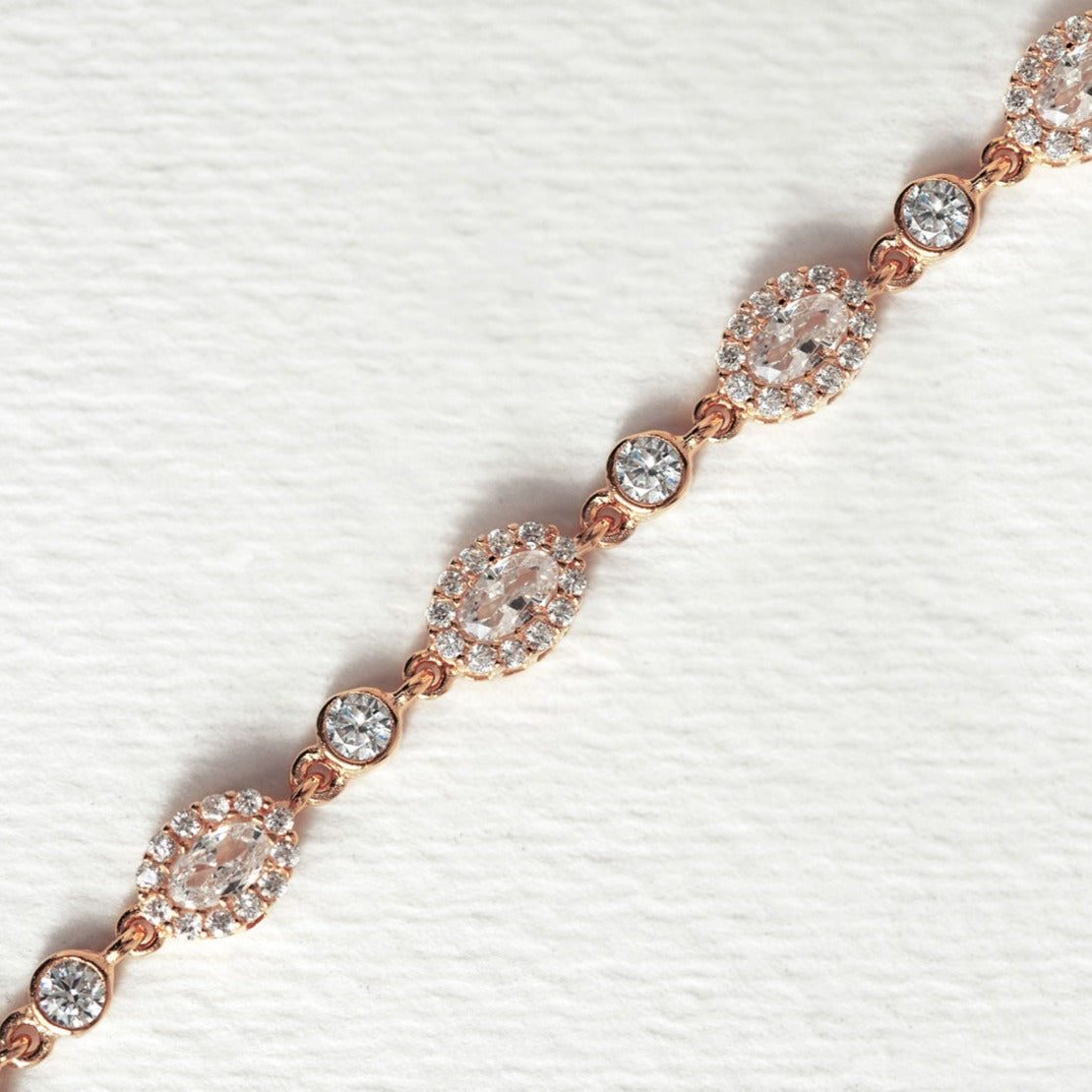 Ovali Crystal Tennis Bracelet