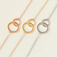 Classic Interlocking Circle Bracelet