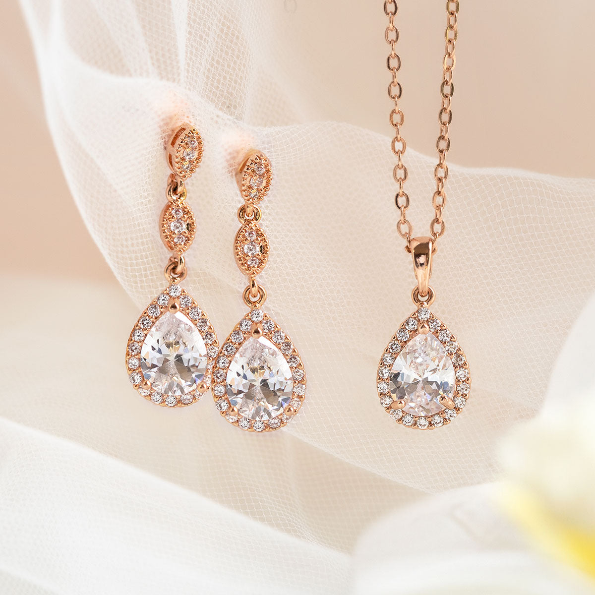 BM Teardrop Drop Earrings Jewelry Set