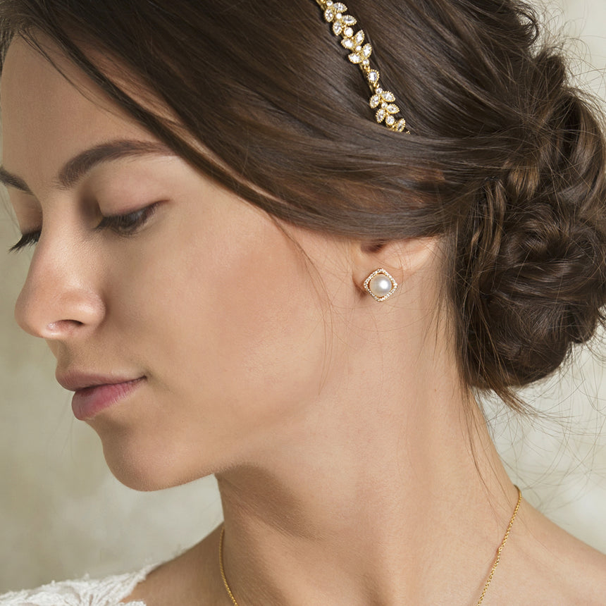 Perla Cushion Halo Stud Earrings