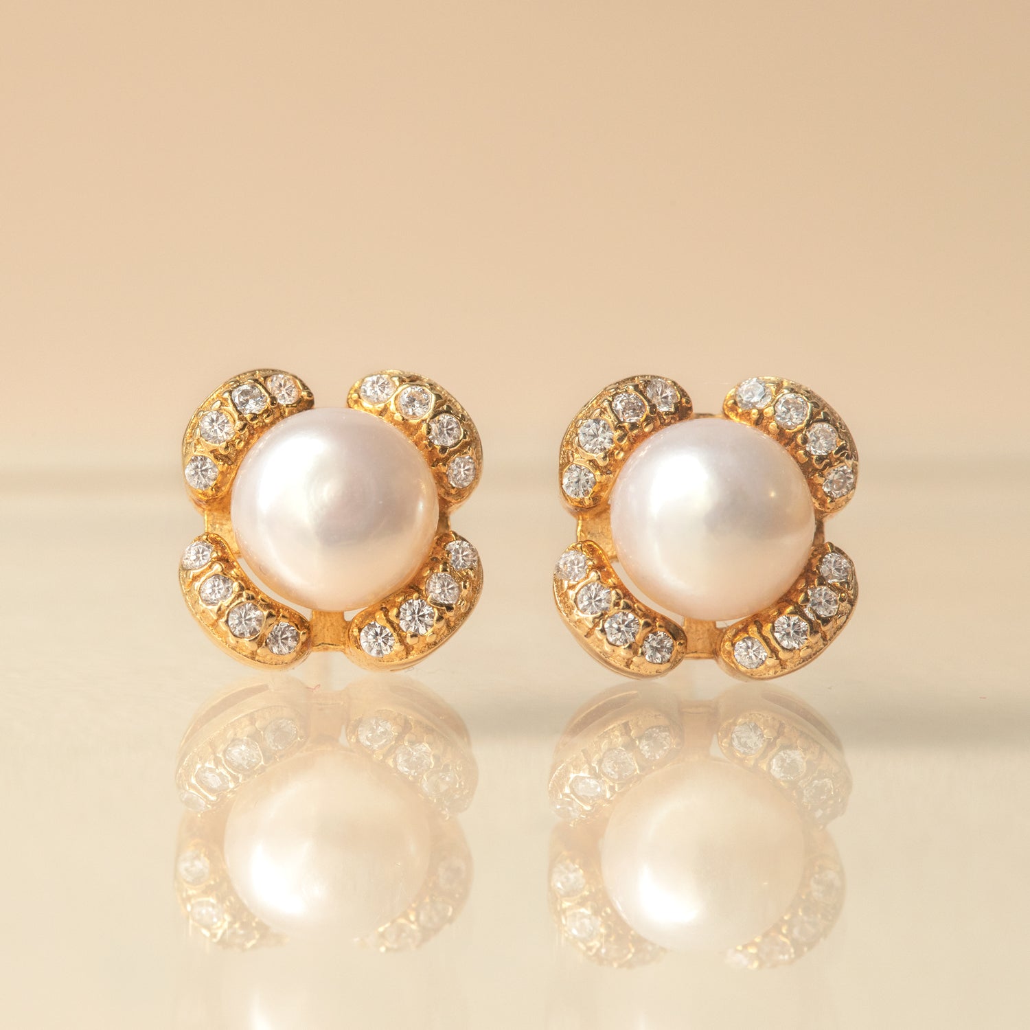 Flora Pearl Stud Earrings - Amy O. Bridal