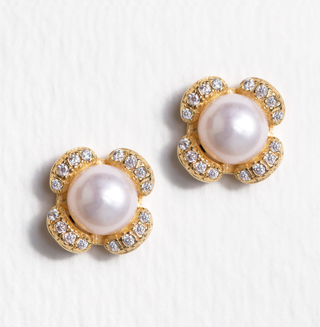 Flora Pearl Stud Earrings - Amy O. Bridal