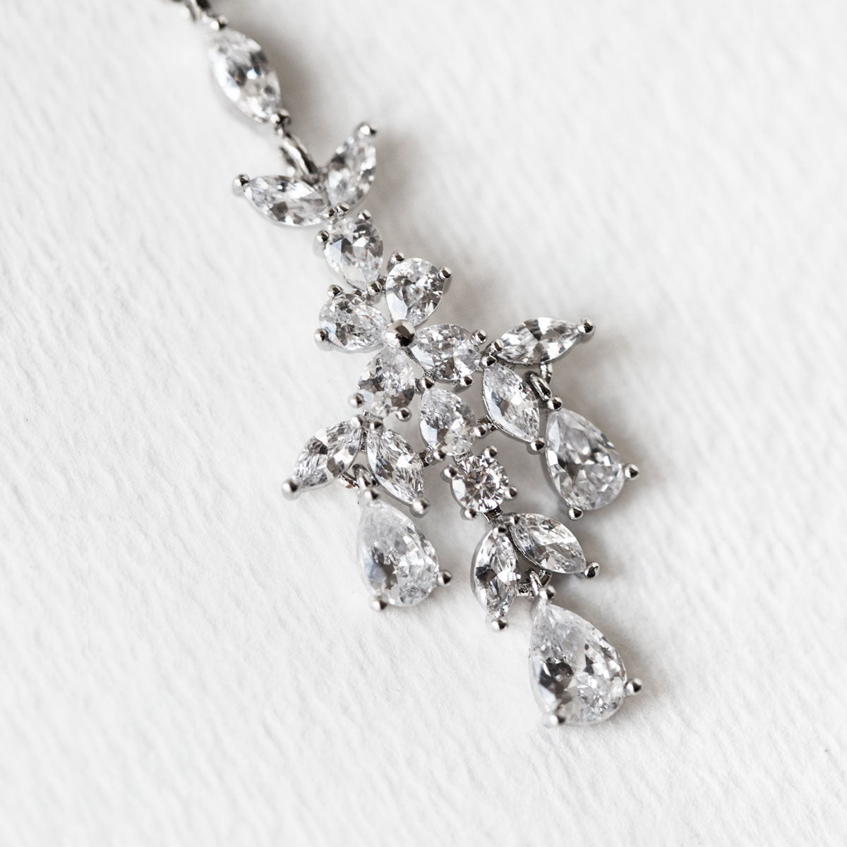Swarovski on sale maang tikka