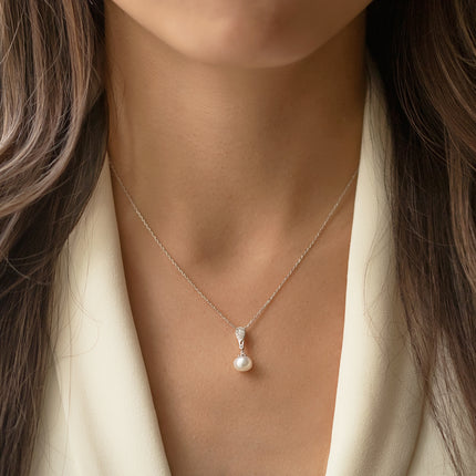 Freshwater Pearl Pendant Necklace