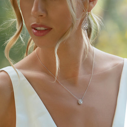 V-Neck AMYO Bridal V-Neck AMYO Bridal