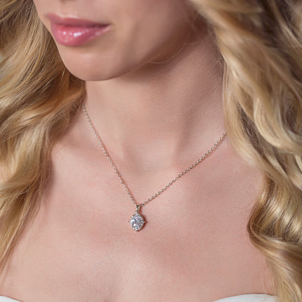 Cleo Crystal Pendant Necklace