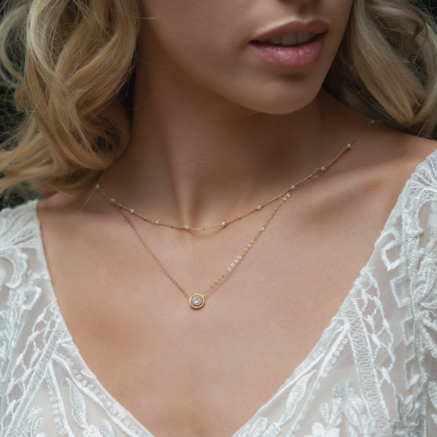 Buy Pearl Back Necklace, Sliding Back Chain, Lariat Back Pendant, Fine  Backdrop Chain, Rose Gold Necklace, Wedding Dress Jewel, Gift for Bride  Online in India - Etsy